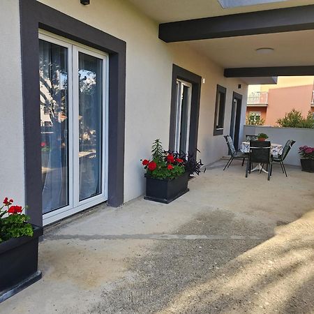 Apartmani Dianna Kaštela Exterior foto